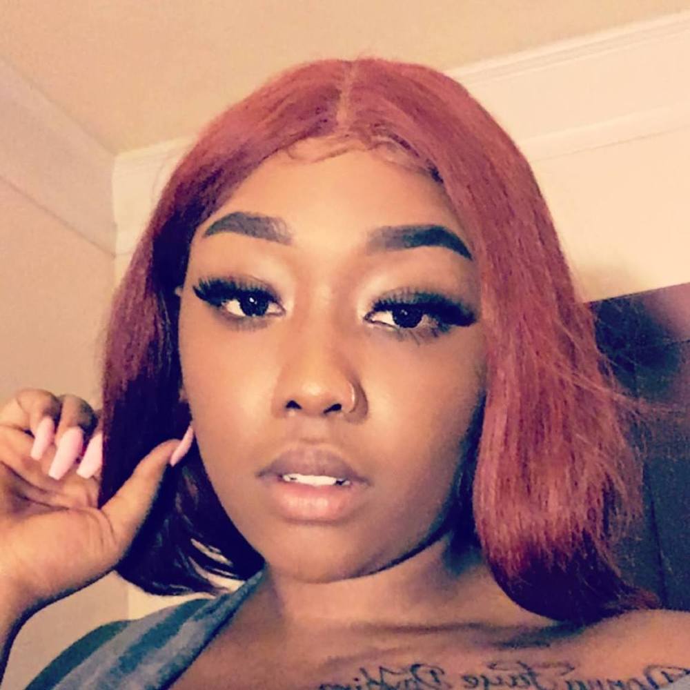 Meet your Posher, Laurinbo